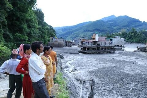 Nepal flooding deaths surpass 900 as needs climb