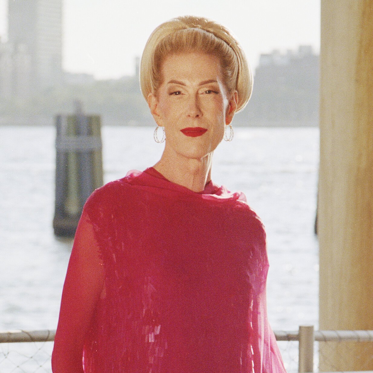 Justin Vivian Bond, Cabaret Chanteuse, Left New York for Paris. New York Called Her Back.