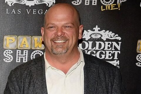 'Pawn Stars' Rick Harrison recovering in hospital
