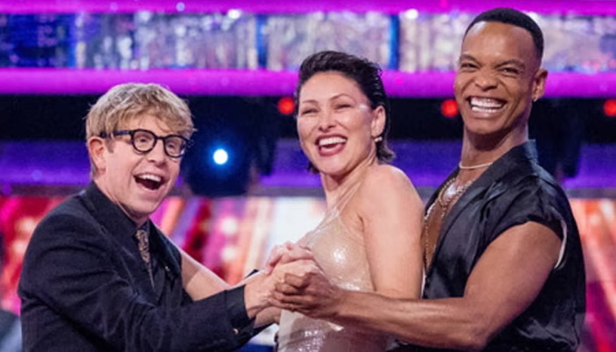 'Strictly Come Dancing' host caught 'panicking' as expert critiques debut