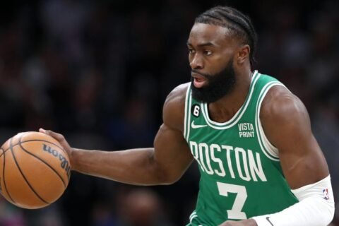 The Boston Celtics become the first team to hit 30 wins this season with victory over the New Orleans Pelicans