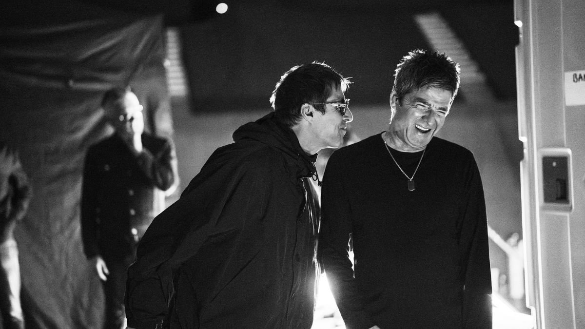 The Fans Are the Real Stars of Oasis: Don’t Look Back in Anger: Review