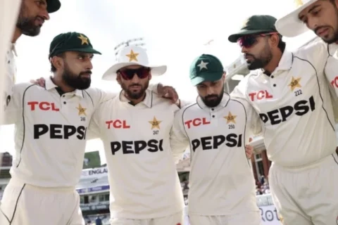 Pakistan cricket turns into a circus