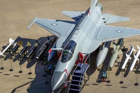 JF-17 attracts strong attention at Dubai Airshow as friendly country inks procurement MoU