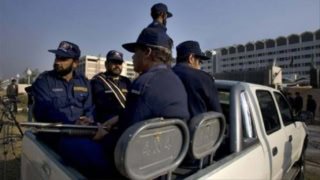 Lahore Traffic Police Takes Action Against Over 1,000 Heavy Vehicles