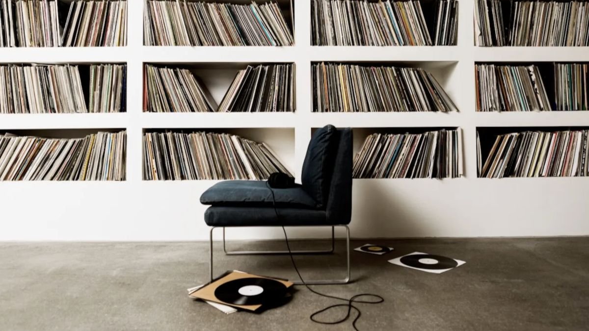 Man Sentenced for Running the UK’s Largest Vinyl Counterfeiting Operation