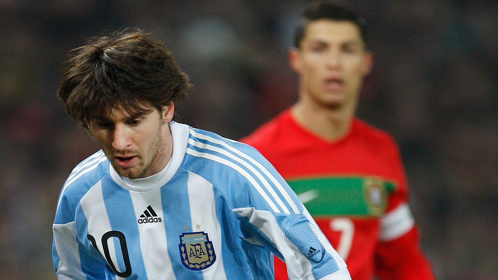 Messi lauded as Ronaldo involved in bitter dispute – a fitting finale?